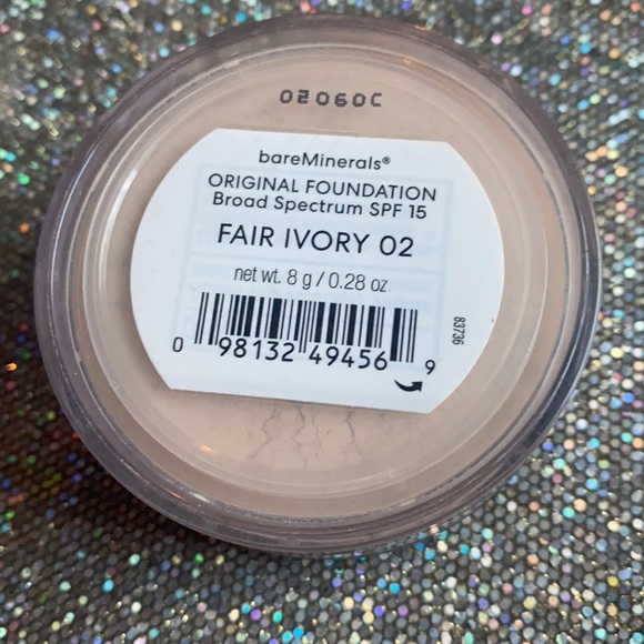 bareMinerals ORIGINAL FOUNDATION 🐱 - Picture 2 of 2